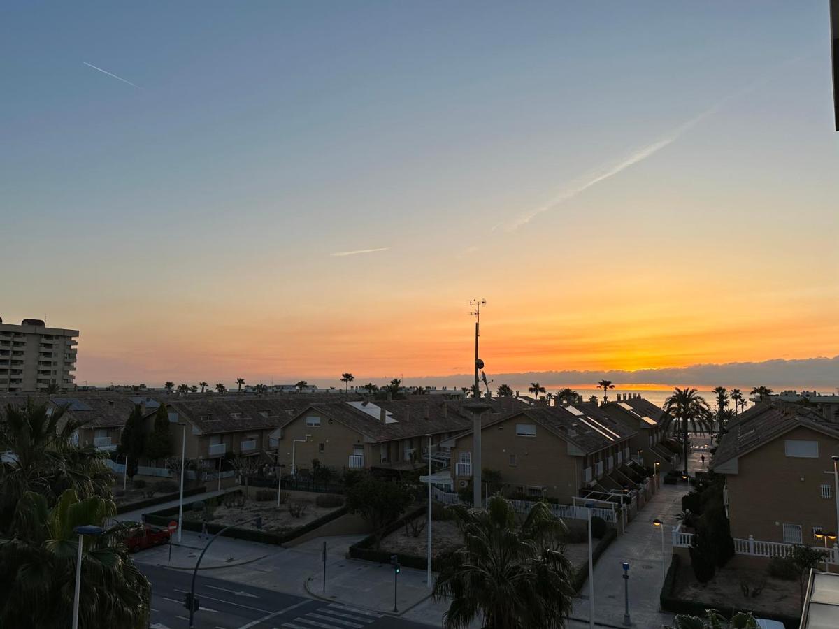 Sunny Patacona Seaview Apartment Valencia Exterior photo